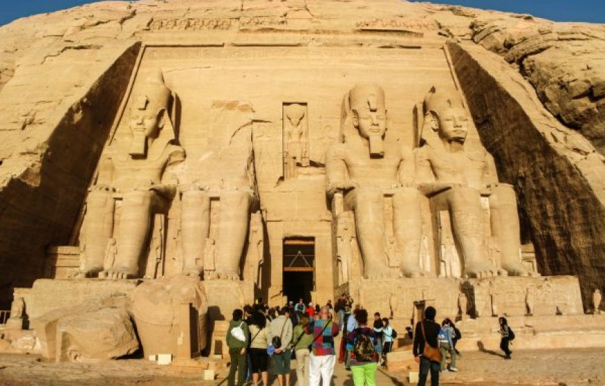 Tour a Abu Simbel desde Asuán por Avión