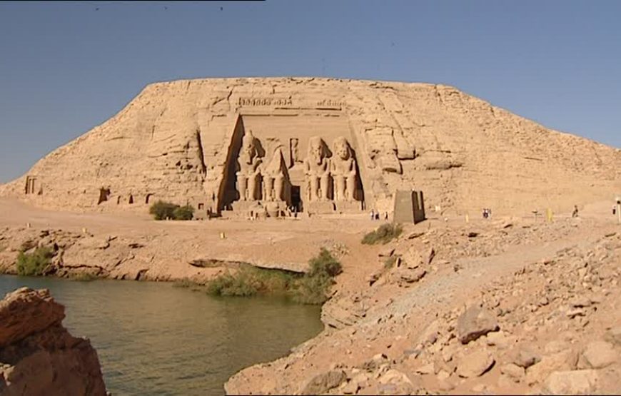 Excursion d’une journée à Abou Simbel au départ d’Assouan en voiture