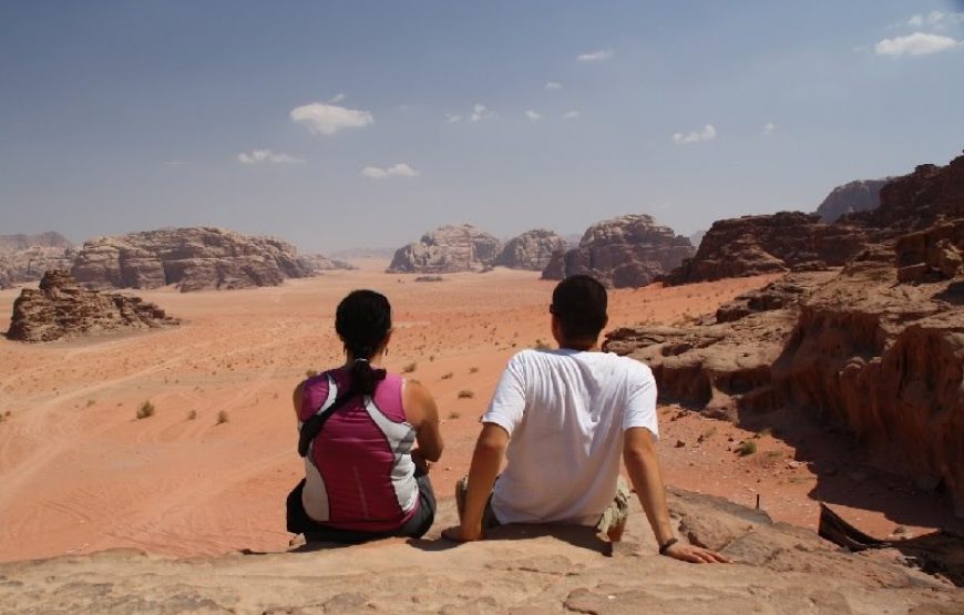 Viaje a Wadi Rum y Excursión a Petra desde Sharm en Ferry un día
