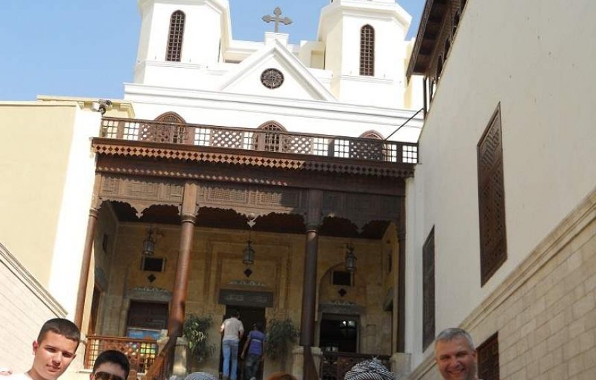 Tour a las Pirámides de Guiza y el Museo desde Puerto de Alejandría