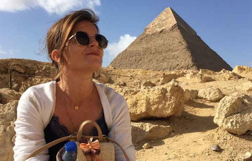 Tour a El Cairo y Menfis pirámide desde Dahab por Avión un día