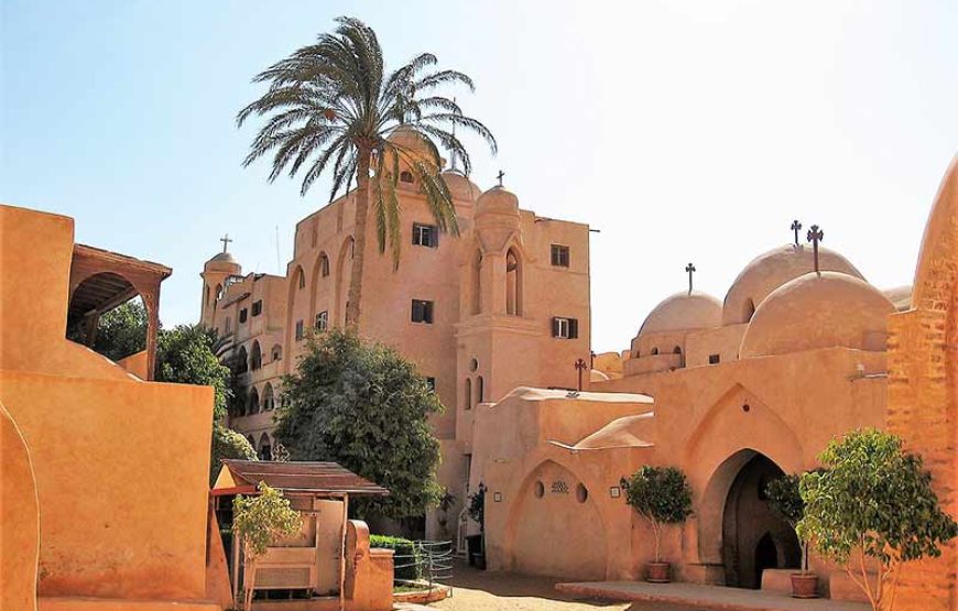 Tour al monasterio de Wadi el Natrón desde el Cairo