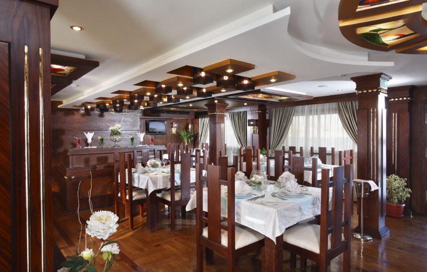 Merit Dahabiya Nile Cruise Tour