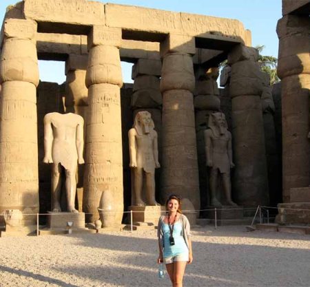 Andare a visitare il Tempio di Luxor.