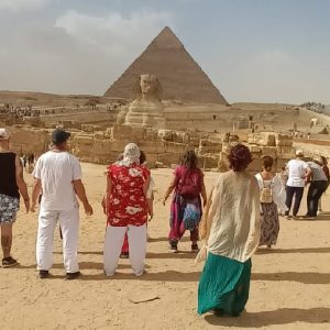 Voyage spirituel en group chez les Pyramides